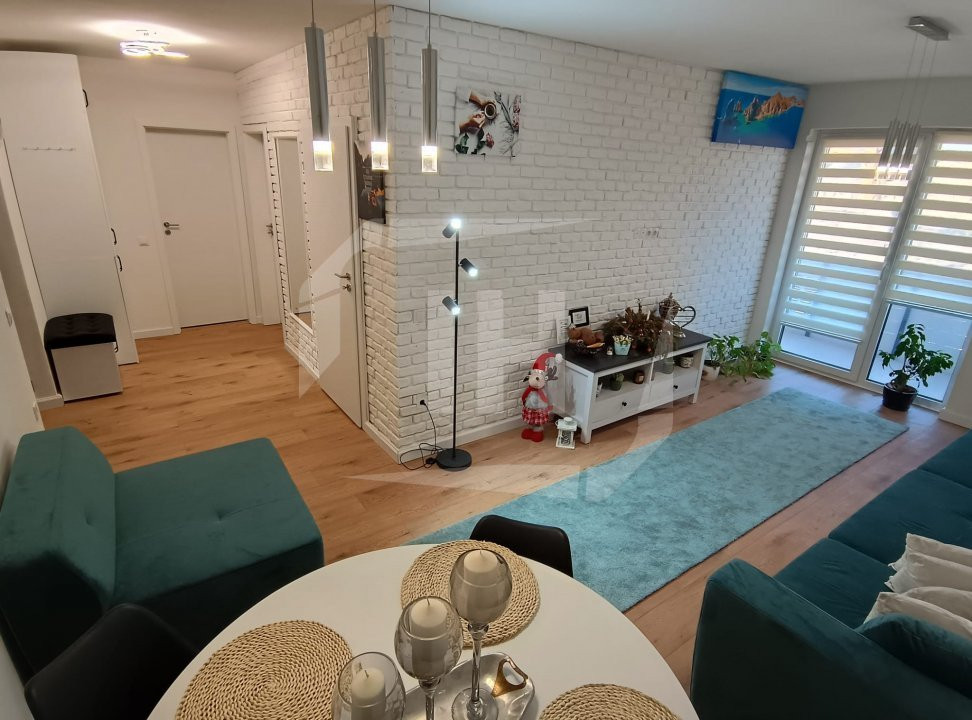 Apartament 2 camere, decomandat, parcare