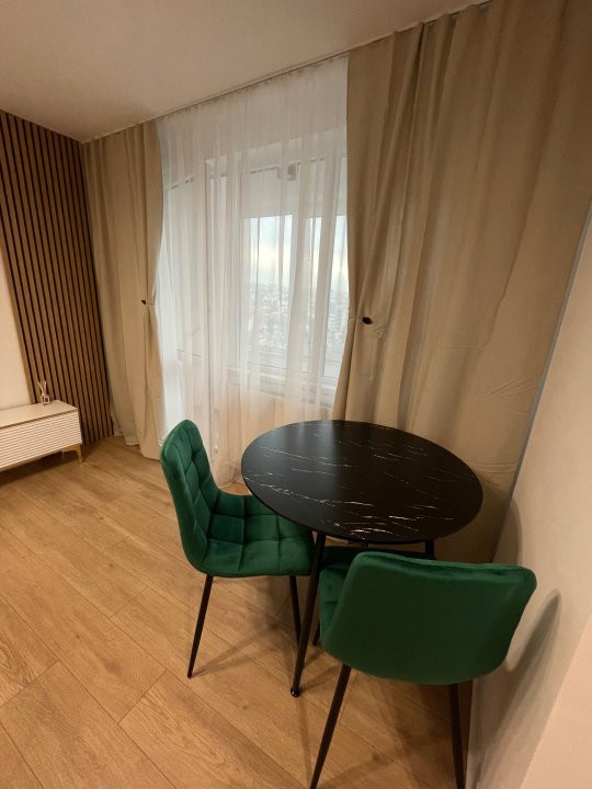 Apartament cu 2 camere renovat integral si mobilat