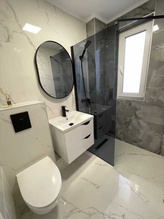 Apartament cu 2 camere renovat integral si mobilat