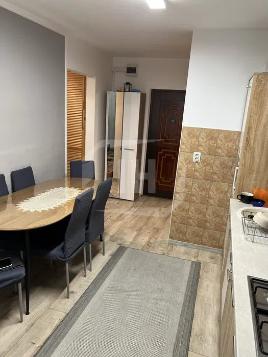 Apartament 2 camere, decomandat, 2 balcoane, zona Intre Lacuri