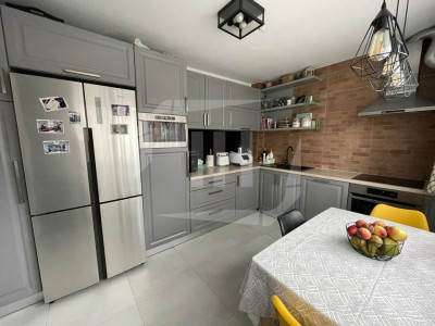 Apartament 3 camere, intermediar,parcare,cartier Buna Ziua