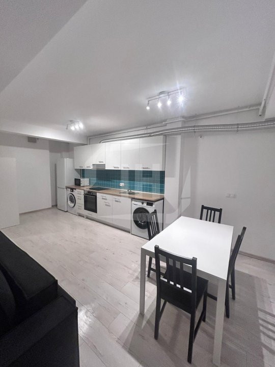 Apartament 2 camere, semidecomandat, parcare, zona NTT Data