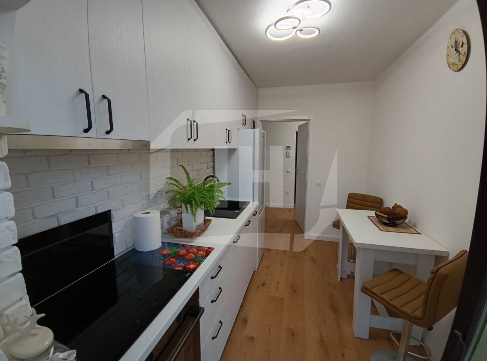 Apartament 2 camere, decomandat, parcare, 