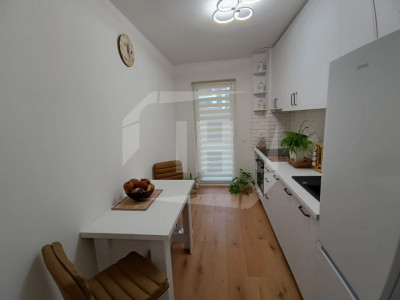 Apartament 2 camere, decomandat, parcare, 