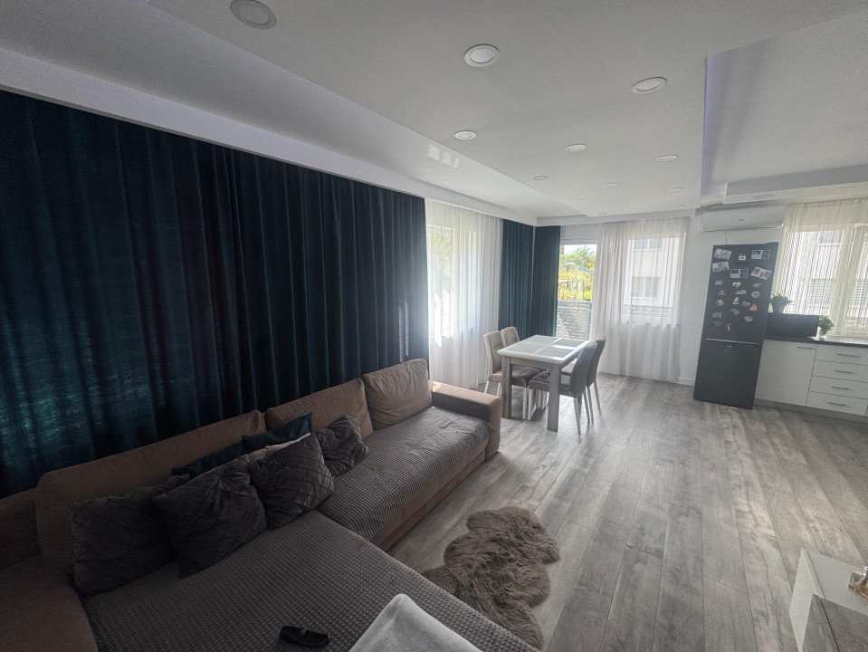 Apartament 2 camere la cheie, zona Vivo
