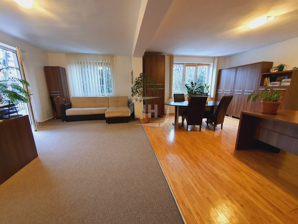 Apartament in vila cu 3 camere, Andrei Muresanu