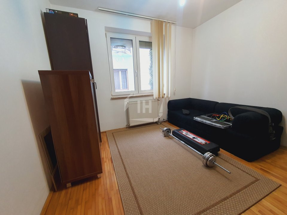 Apartament in vila cu 3 camere, Andrei Muresanu