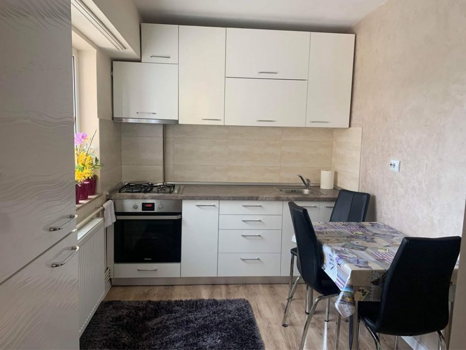 Apartament 2 camere decomandat, zona Iulius Mall