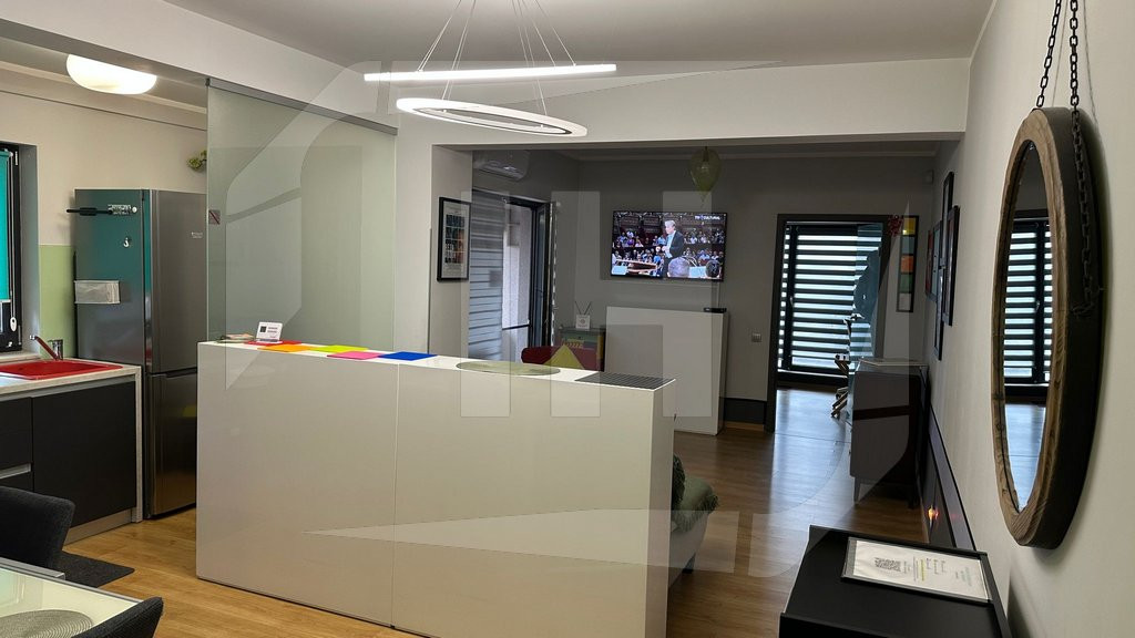 Apartament deosebit cu terasa, cartier Plopilor