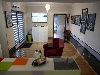 Apartament deosebit cu terasa, cartier Plopilor