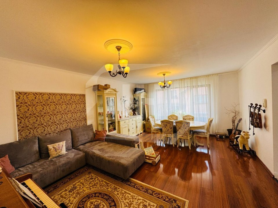 Casa cu 5 camere, la cheie, garaj, Dambul Rotund