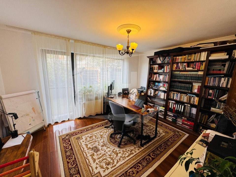 Casa cu 5 camere, la cheie, garaj, Dambul Rotund