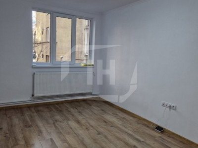 Apartament 3 camere, renovat, strada Horea