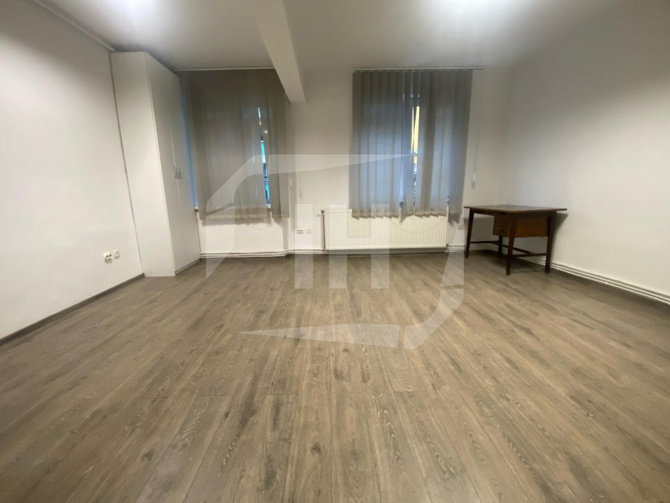 Spatiu birou, 2 incaperi, 35mp, Piata Mihai Viteazul
