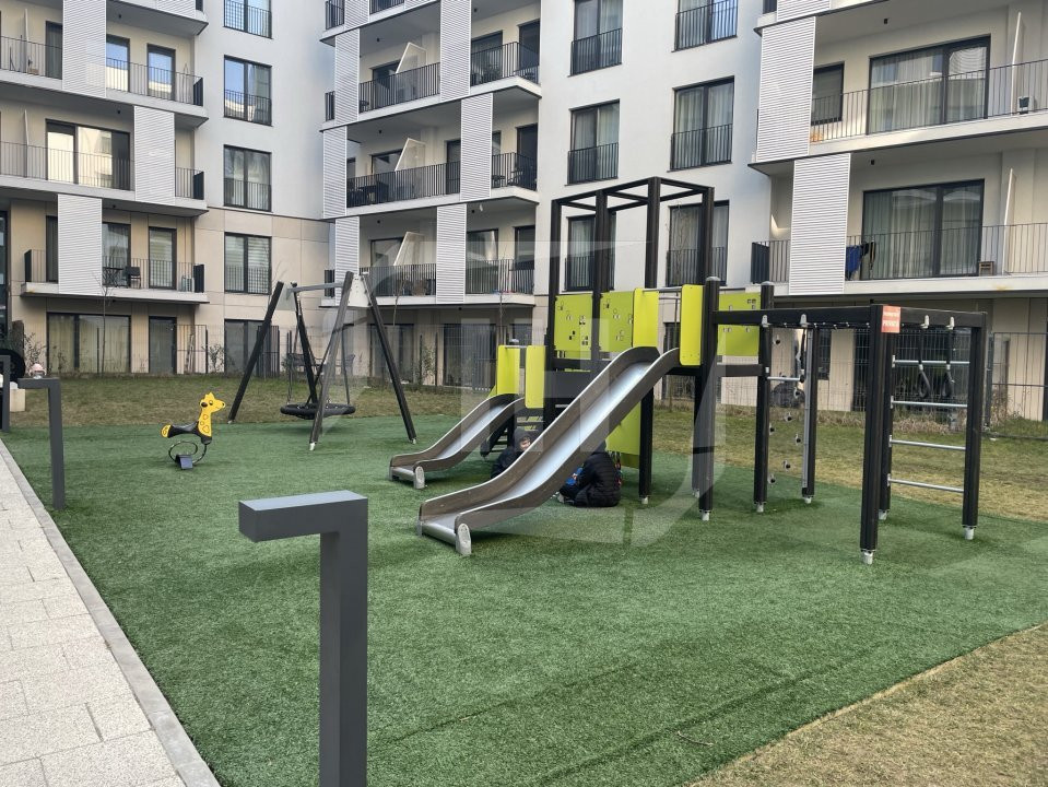 Apartament 3 camere in bloc nou si zona semicentrala
