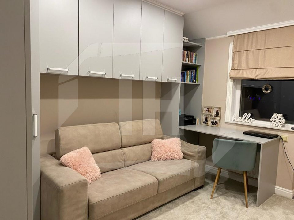 Casa cu 4 camere mobilata si utilata modern