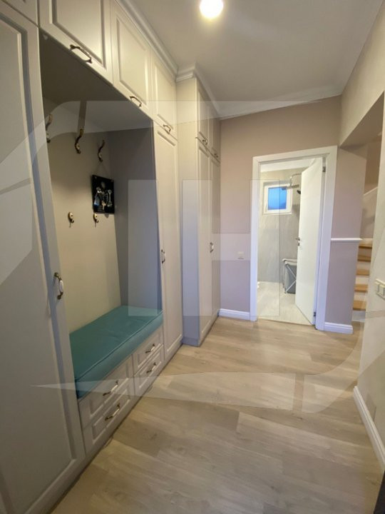 Casa cu 4 camere mobilata si utilata modern