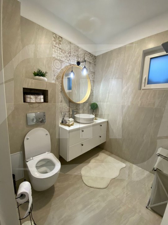 Casa cu 4 camere mobilata si utilata modern
