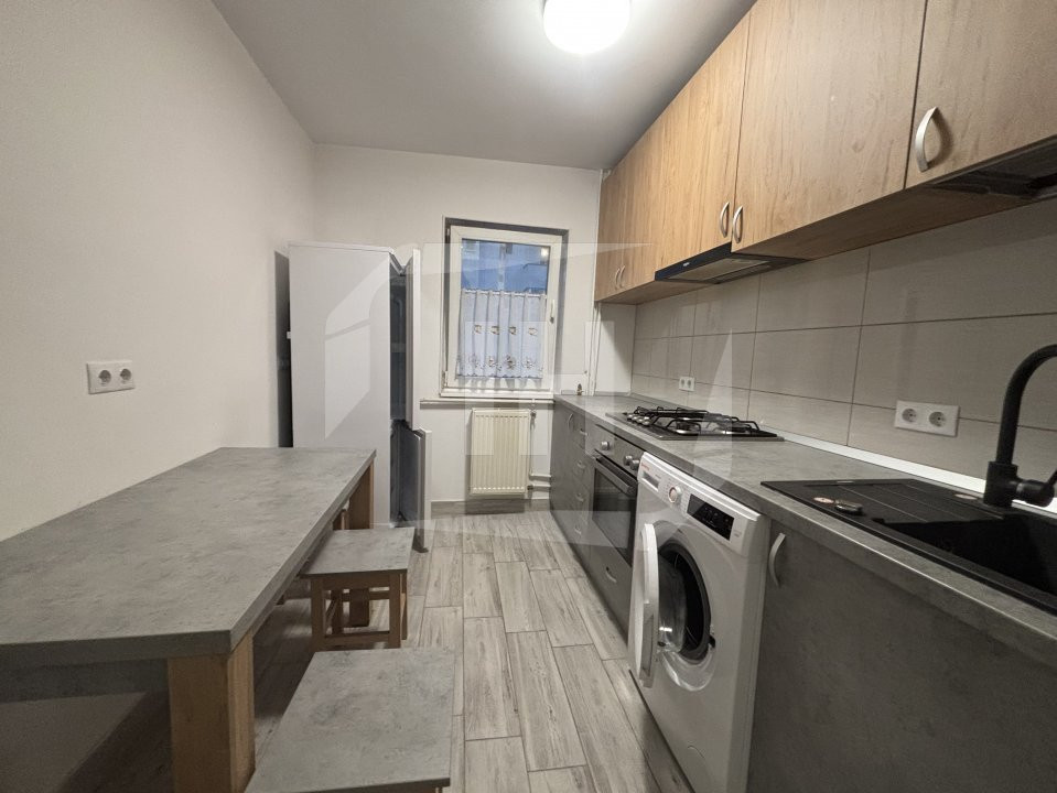 Apartament 2 camere, semidecomandat, Manastur zona BIG