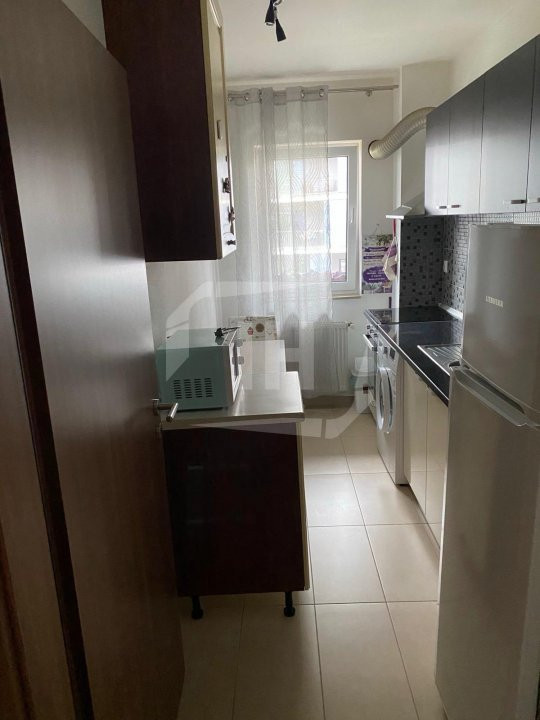 Apartament 2 camere, decomandat, parcare, zona Buna Ziua