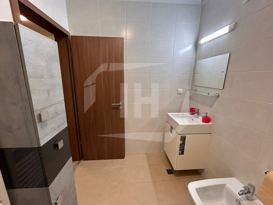 Apartament 2 camere, decomandat, parcare, zona Buna Ziua