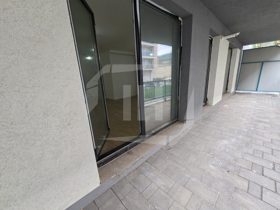 Apartament 60 mp finisat, cu terasa 16 mp, zona Vivo