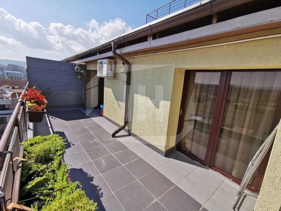 Apartament 2 camere cu terasa si 2 parcari langa Iulius Mall