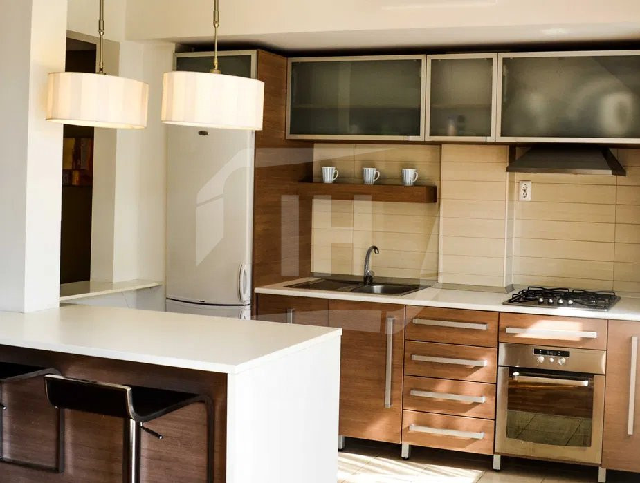 Apartament 3 camere, 90mp , parcare, zona NTT Data