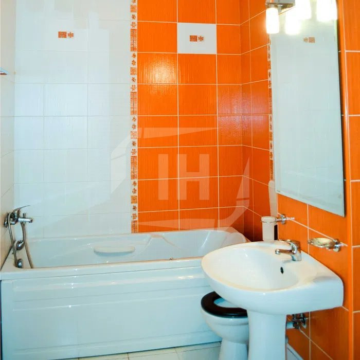Apartament 3 camere, 90mp , parcare, zona NTT Data