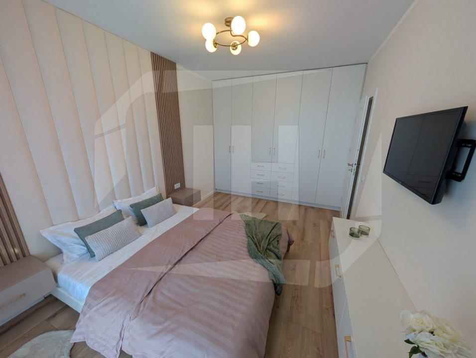 Apartament 2 camere modern cu terasa, zona Vivo