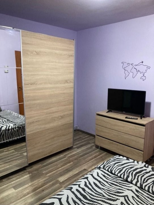 Apartament 2 camere, decomandat, zona Iulius Mall