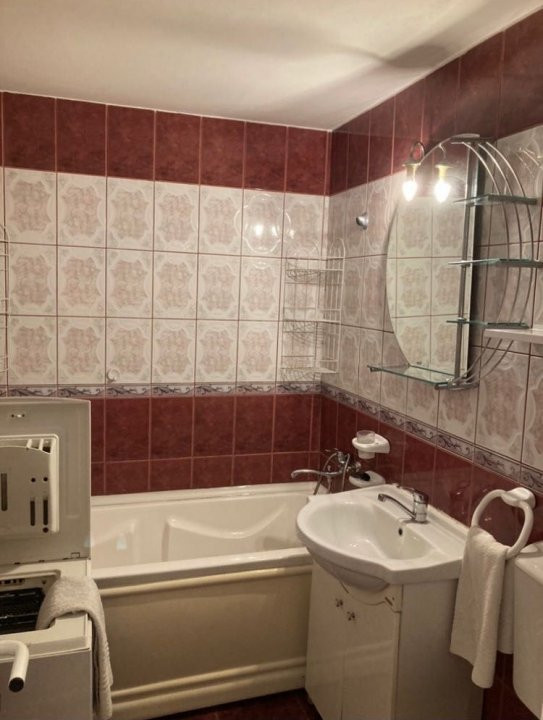 Apartament 2 camere, decomandat, zona Iulius Mall