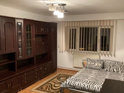 Apartament 2 camere, decomandat, zona Iulius Mall