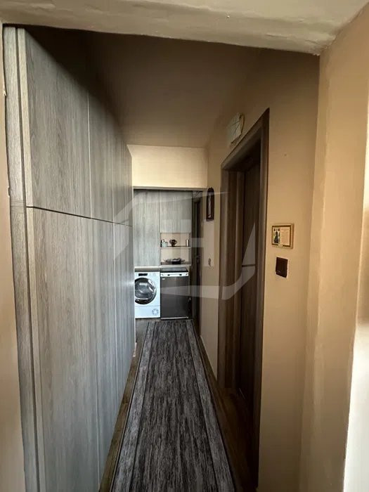 Apartament 2 camere, decomandat, zona Garii