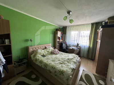 Apartament 2 camere, decomandat, zona Garii
