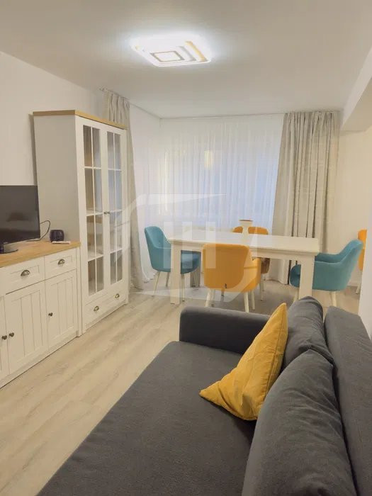 Apartament 2 camere, decomandat, parcare, Zorilor