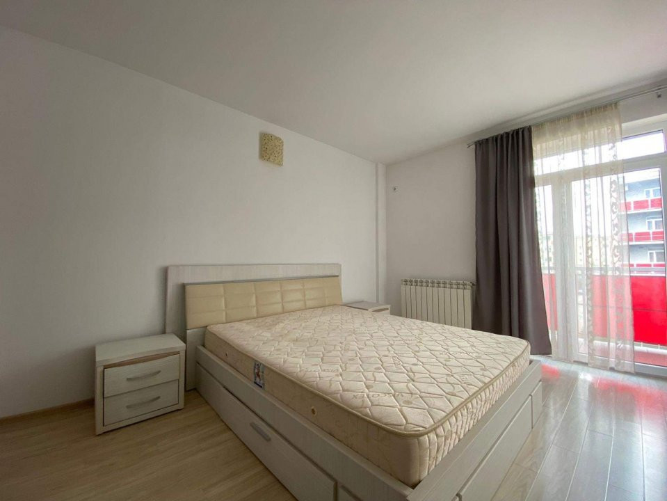 Apartament 3 camere, 80 mp, modern, zona Golden Tulip