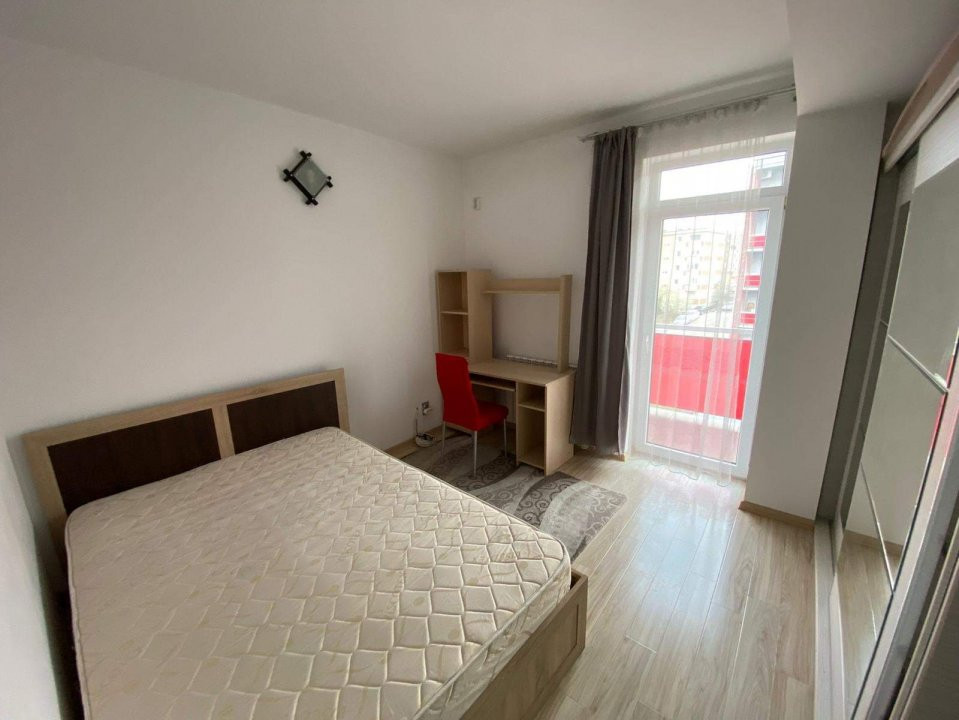 Apartament 3 camere, 80 mp, modern, zona Golden Tulip