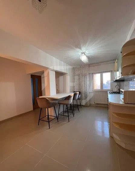 Apartament 4 camere, decomandat, 95mp, 2 bai, Marasti