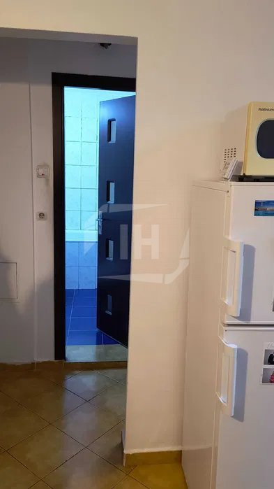 Apartament 3 camere in zona strazii Bucuresti!