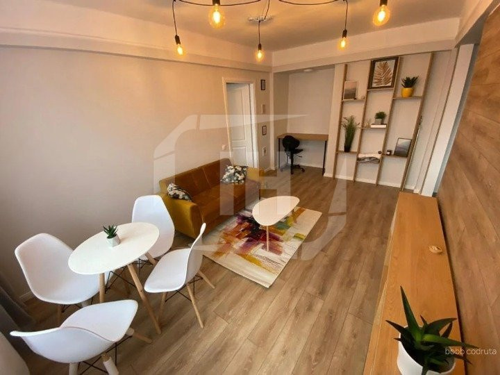 Apartament 2 camere, decomandat, Cental