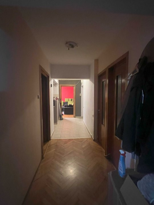 Apartament 3 camere, etaj intermediar, zona Aurel Vlaicu 