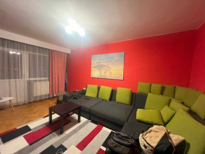 Apartament 3 camere, etaj intermediar, zona Aurel Vlaicu 