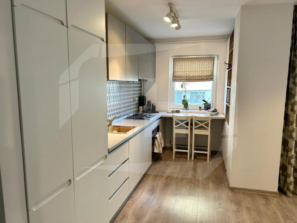 Apartament 2 camere, parcare subterana, zona Vivo
