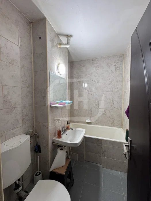 Apartament 2 camere la etajul 1 in zona Iulius Mall
