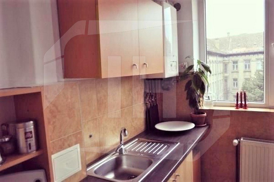 Apartament 2 camere, decomandat, 50 mp, zona Facultatii de Litere