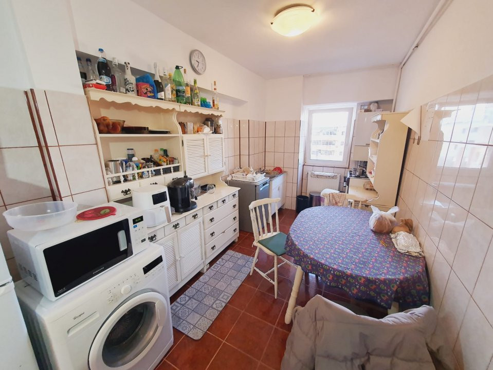 Apartament 3 camere decomandat, etaj 2, Marasti