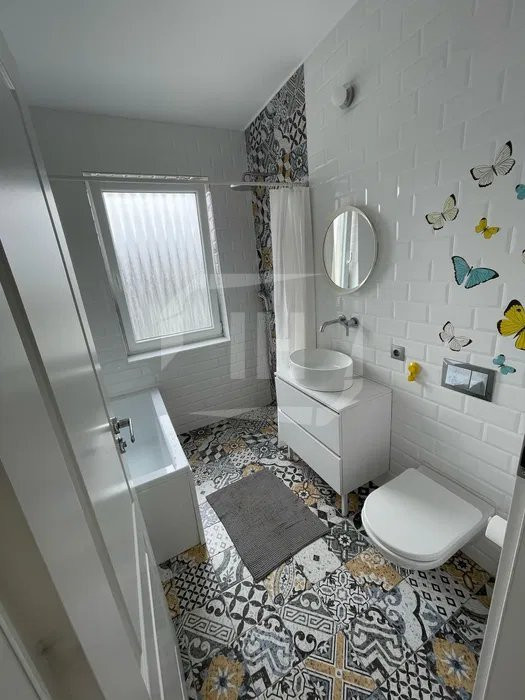 Apartament 3 camere, semidecomandat, parcare subterana, Manastur