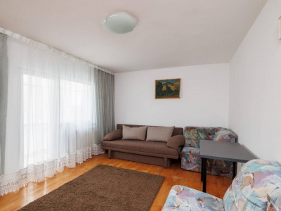 Apartament 2 camere, decomandat, zona Iulius Mall