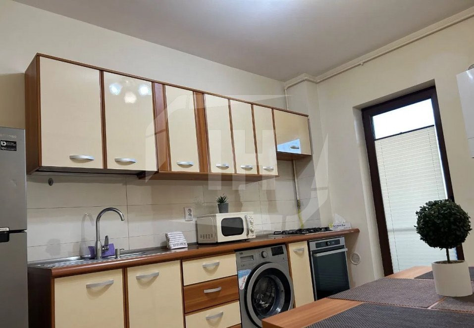 Apartament 2 camere, decomandat, parcare, Marasti
